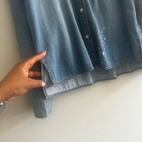 BP Light Blue Denim Bleached Distressed Button Up Collared Shirt Women's small - Picture 6 of 6